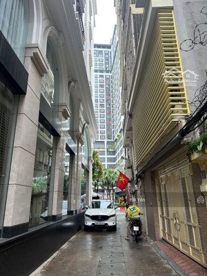 toà apartment vip - dòng tiền 5000$/tháng - tt ba đình - dt 110m x 7 tầng x mt 5.5m