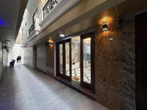 chủ cần bán gấp nhà tại bắc từ liêm. dt 30m2, 5 tầng, 4.95m mt