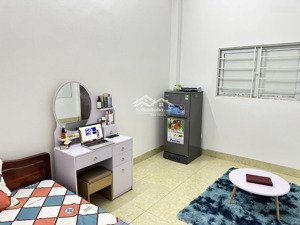 cho thuê phòng ngõ 87 yên xá tân triều khép kín điều hòa nóng lạnh máy giặt đầy đủ có thang máy