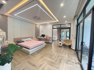 phiên bản giới hạn chỉ có 1 - nam từ liêm. lô góc mặt phố + 2 mặt ngõ ôtô tránh đỗ, vỉa hè cực rộng