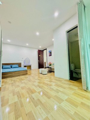 chính chủ cho thuê phòng trọ ngay chợ nghĩa tân, cầu giấy phòng khép kín máy giặt, điều hòa riêng