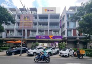 Hạ 10 tỷ! Bán nhà MT Nguyễn Thị Nhung - Vạn Phúc City (10x25m) 5 tầng, HĐT 180tr - giá 42 tỷ