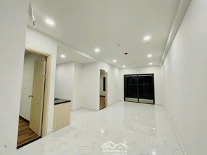 bán căn 2pn - 70m2 giá 2,2 tỷ có sổ, tầng cao block sapphire
