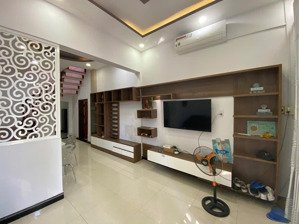 bán nhà 2 tầng mặt tiền trần phú gần vinmec vị trí kinh doanh. giá chỉ l: 125tr/m2