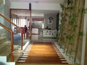 cần bán gấp căn nhà mới 4 tầng mặt tiền đường phạm phú tiết quận hải châu tp đà nẵng