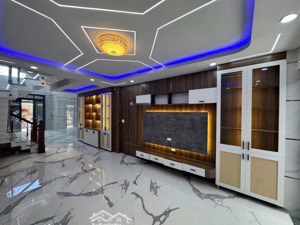 nhà hẻm xe hơi 6m - 5 tầng giáp tân phú - 70m2 - nội thất cao cấp vào ở ngay - chỉ 7.99 tỷ