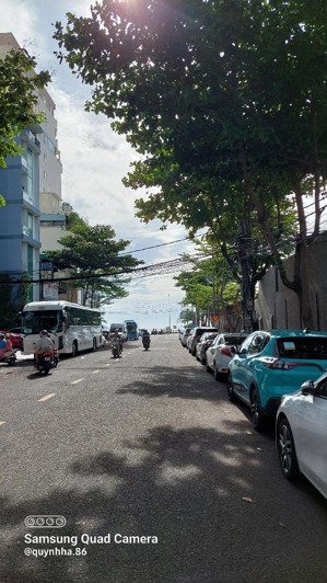 bán đất tặng nhà mặt tiền củ chi, sát biển phạm văn đồng, vĩnh hải, nha trang. dt 183 m2 ngang 12m