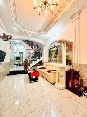 siêu phẩm thành thái giá 7 tỷ tl bớt lộc gần trường đh bách khoa, vị trí đắc địa trung tâm q10