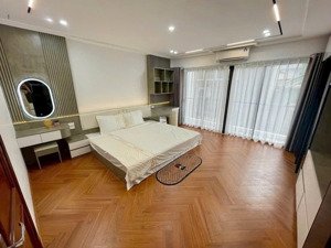 bán nhà gia quất,gần ngọc lâm,35m,3 ngủ,ô tô đỗ cổng,chỉ 6.4 tỷ