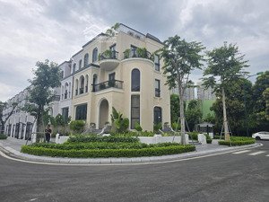 biệt thự triệu đô gia by ciputra. khu vực đẳng cấp tây hồ tây. dt140m2 giá chỉ từ 50 tỷ