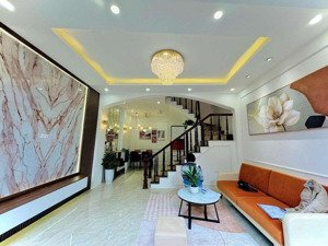 nhanh chân còn kịp! nguyễn chí thanh, 40m2*5t, lô góc, kd, thông, thoáng
