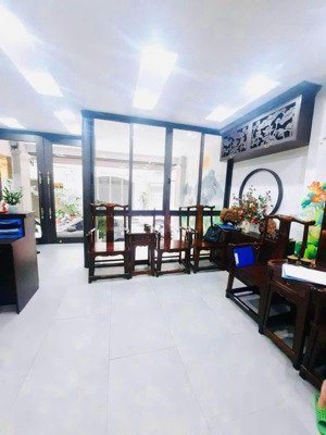 tòa nhà 9 tầng phân lô vip vỉa hè ô tô tránh vị trí đắc địa kinh doanh