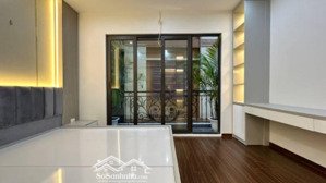 bán gấp nhà 5 tầng thang máy tại 299 hoàng mai - 39m² tiện nghi