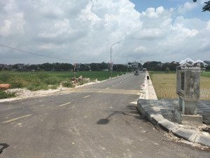 thạc quả dục tú ( cũ) xã đông anh,duy nhất còn 1 lô tài chính dưới 4tỷ.