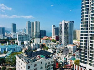 chính chủ gửi bán căn 2pn tầng cao view đg lê thánh tôn