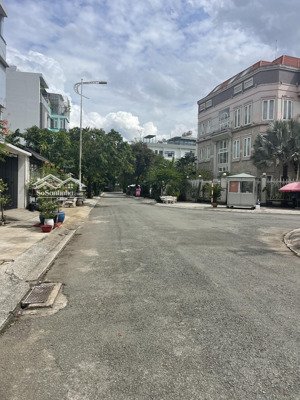 bán nhanh 6x20m đất nền trục gần sông khu đông thủ thiêm quận 2 giá tốt