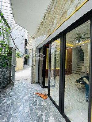 vip nhất hai bà trưng . bán nhà phố kim ngưu 45m - 4 tầng - mt 4m giá 7,7tỷ . diện tích rộng .