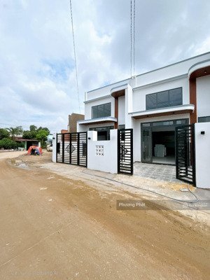 bán gấp nhà 1 trệt 1 lửng đúc sân xe hơi gần kdl bửu long, tt chỉ 500tr nhận nhà ở ngay