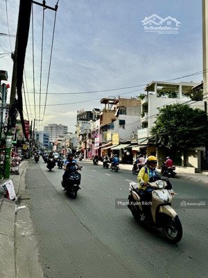 mt lê quang định 40m, không lộ giới, mặt tiền lớn kinh doanh, sổ riêng, hoàn công, nhỉnh 4 tỷ