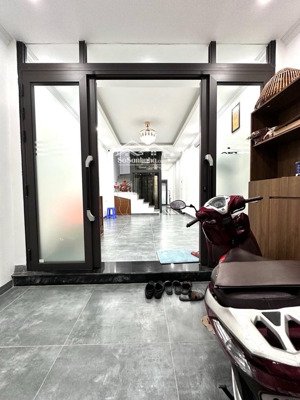 bán nhà trần duy hưng, dt48m- sát phố, phân lô, ô tô, 2 thoáng, thang máy.