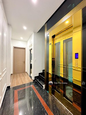 bán nhà 5 tầng full nội thất mặt đường 15m tuyến 2 lê hồng phong đông tứ trạch có thang máy