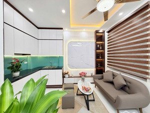 bán gấp nhà 5 tầng tại phố kim giang nhà đẹp giá đẹp