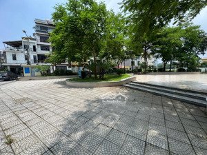 bán nhà mặt phố hoàng như tiếp, giá chỉ 28,5 tỷ, 130m2 ở long biên, hà nội