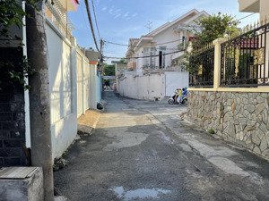 bán nhà 4,2x9 hẻm xe hơi 5m 156 võ văn ngân, bình thọ, thủ đức