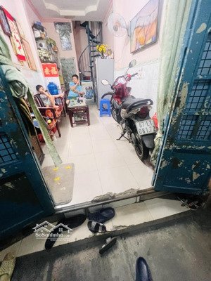 nhà 3 tầng 1/ trần xuân soạn - kdc hiện hữu k quy hoạch - vị trí hiếm nhà bán - trung tâm quận 7