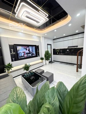 bán nhà phố khâm thiên đống đa lô góc thoáng trước sau - 5 tầng 3 ngủ gần phố vị trí siêu đẹp