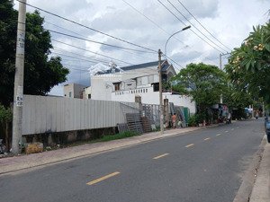 mặt tiền container - dt: 20x50 - full thổ - ngay nhà máy nước tân hiệp - hóc môn - chỉ 26 tr/ 1m2