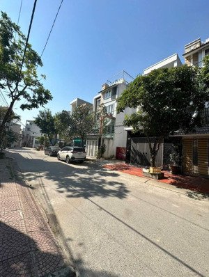 bán gấp! nhà 3 tầng dương đình hội, 68m2, đường nhựa 6m, khu phân lô dân trí. chỉ 6 tỷ