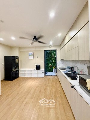 bán nhà phố ngọc lâm 53m2-mt5m- 4 tầng-11.8 tỷ, ô tô , gần cầu chương dương