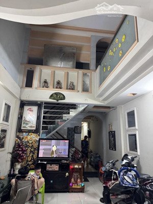 bán nhà phú thọ hoà tân phú- hẻm xe hơi- 5 tầng- 74m2(4x18,5)- 6 pngủ- giá tốt 8,2 tỷ