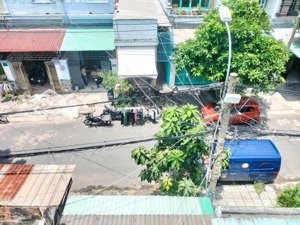 bán nhà p11, tân bình gần ngã tư bảy hiền-xe hơi vô cửa-80m2-4tầng-(5,3x15m)-nhỉnh 9tỷ.
