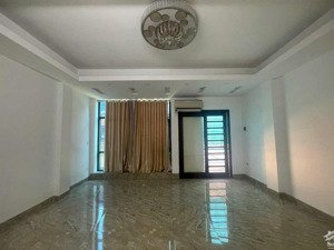 nhà cầu giấy hiếm có khó tìm 34m2 x 4 tầng. lô góc 7.2 tỷ