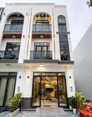 Nhà 1 trệt 2 lầu hiện đại - Đường số 5 Khu Văn Hóa Tây Đô