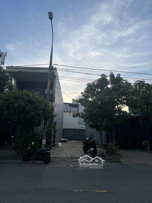 bán đất đường huỳnh lắm 10,5m lề 4,5m. làng đại học đà nẵng