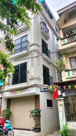 lô góc 3 mặt thoáng, ở sướng, tiện ích ngập tràn. 35m - 5 tầng - mt 4m - giá 7.6 tỷ