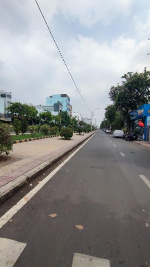 mặt tiền hiền vương 88m² cấp 4 tiện xây mới chỉ 8.4 tỷ