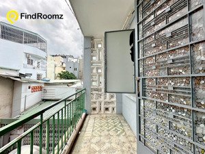 trống sẵn duplex sẵn máy lạnh (ban công), (gác cao 1m8) đi bộ qua đại học công nghiệp iuh