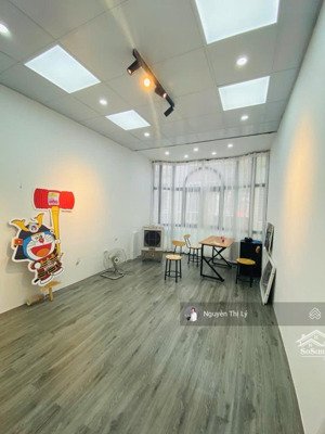 pl trần quốc hoàn gần phố ôtô, vỉa hè 40m 6 tầng 15.7 tỷ (2đcg1520170)