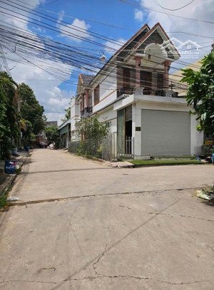 chủ gửi bán nhà 1 trệt 1 lầu sát bên đường thống nhất làng đại học quốc gia tphcm