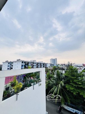 nhà nở hậu tài lộc - 2 mặt tiền hẻm xe tải tránh nhau - dt 74m2 - ô tô ngủ trong nhà -nhỉnh 8 t