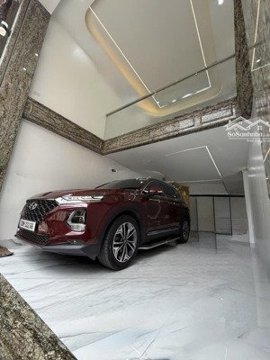 siêu phẩm phúc lợi- hàng xón vinhome- cạnh trường học mầm non, cấp 1, 2, 3 - gara ô tô 7 chỗ