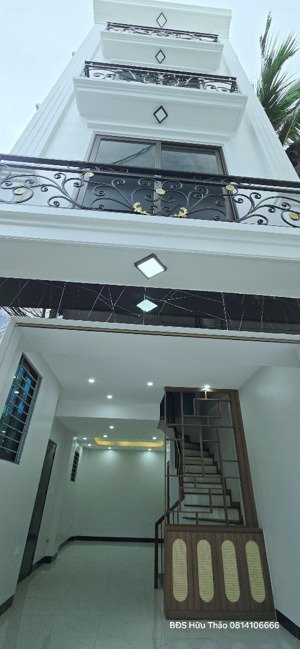 nhà đẹp ngay nhổn gần trục chính 5 ngủ, giá 5.x tỷ lh 