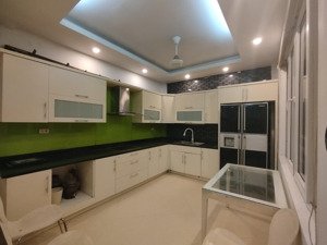 bán nhà văn cao ba đình dt 56m x 5t x mt 4,7m giá 13,5 tỷ có thương lượng