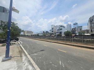 hot! đất vị trí đẹp 1/ kênh nước đen gần tân kỳ tân quý p. bhh bình tân. lh/ điệp 