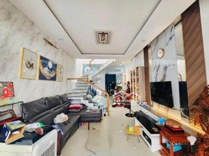 quá đẹp vị trí trung tâm kinh doanh mua bán căn nguyễn đình chính giá 5tỷ5 tl bớt lộc, gấp 2 tuần