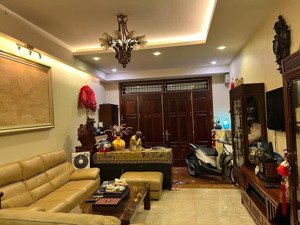 nhà 5t phân lô nhạc viện phố hào nam sát phố, ngõ oto vào, dt 42/46m mt 4m nở hậu 2 mặt thoáng